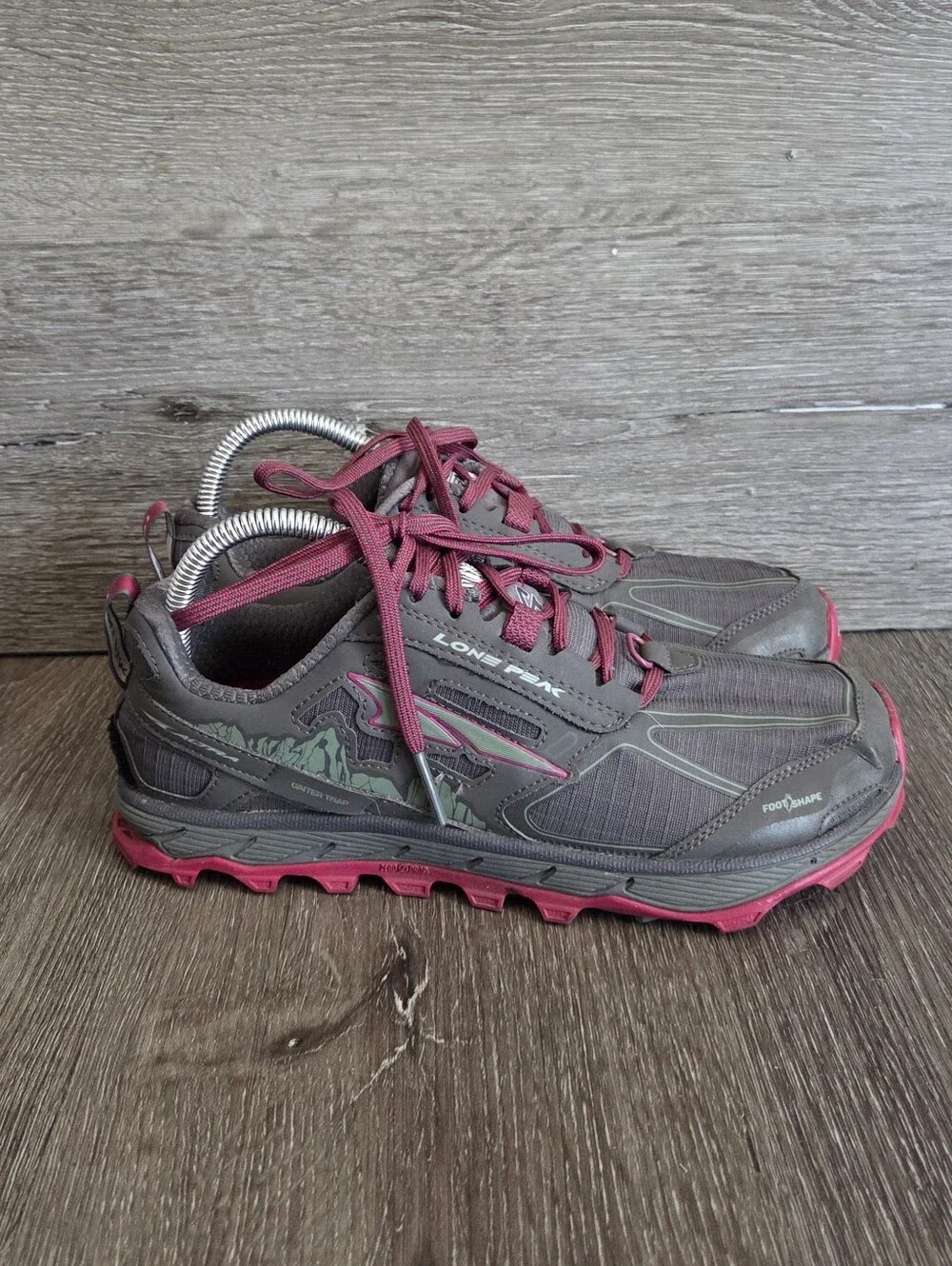 Altra Women's Lone Peak 4 Athletic Trail Running Shoes Gray Raspberry Size 8